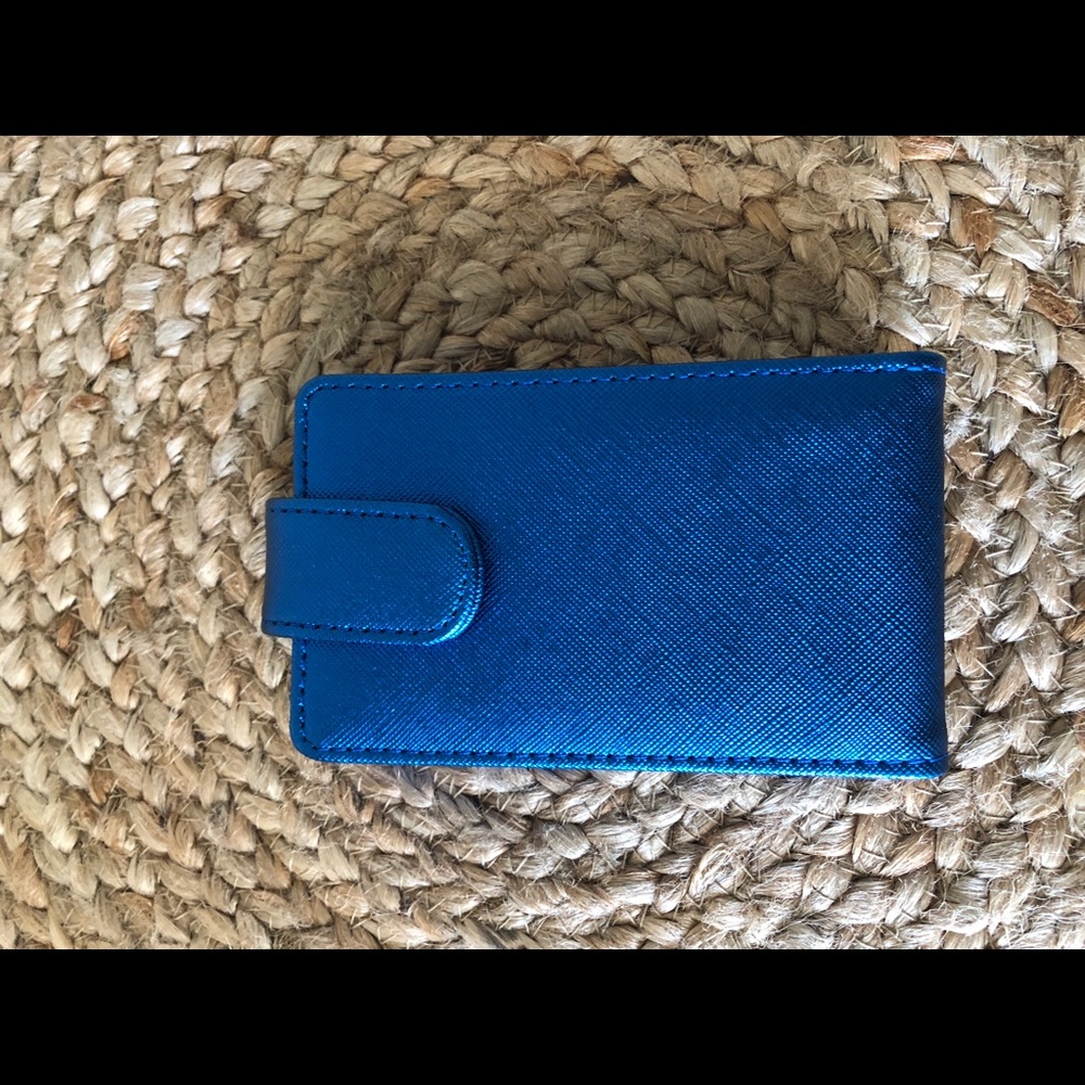 Lipgloss holder w/ mirror